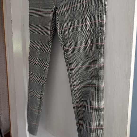 Pants - Picture 3 of 7